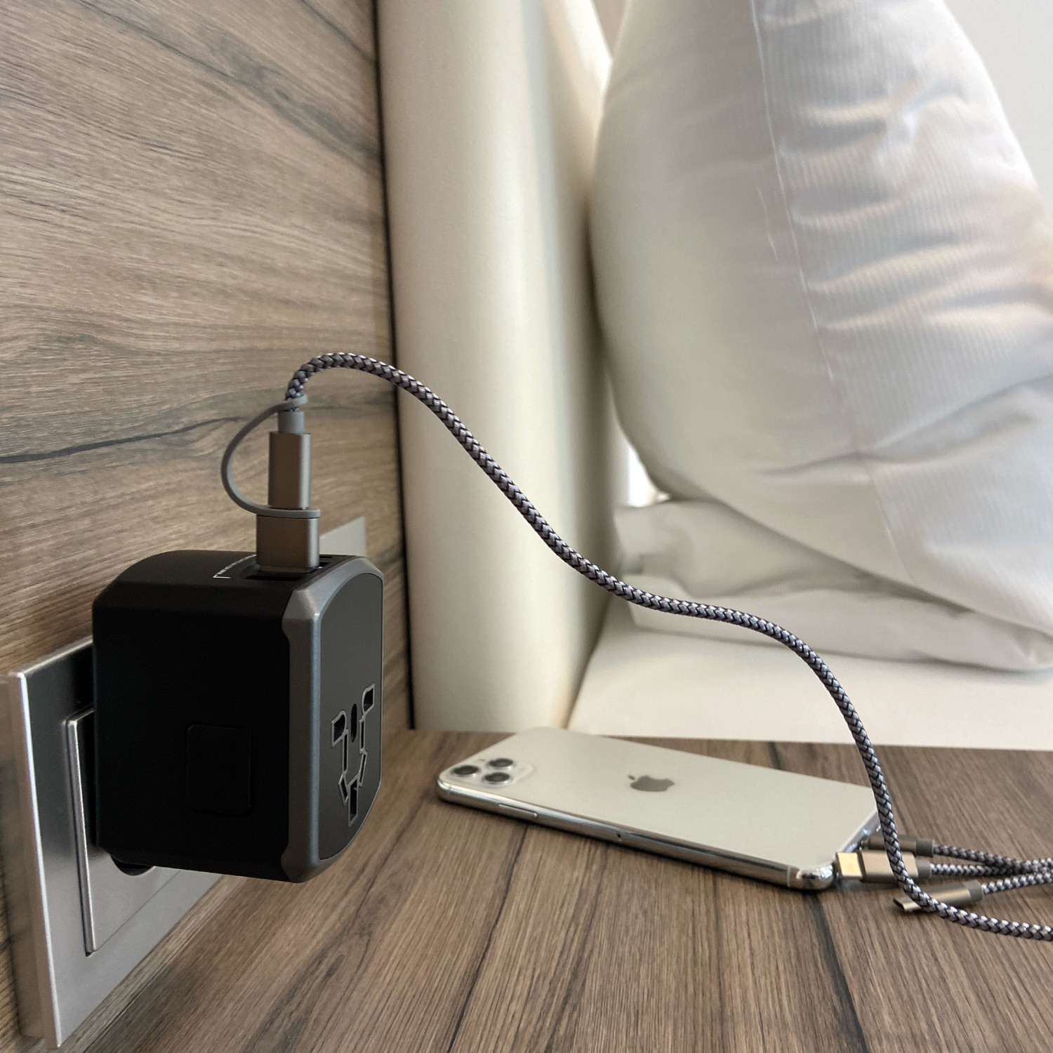 Troika Reiseadapter