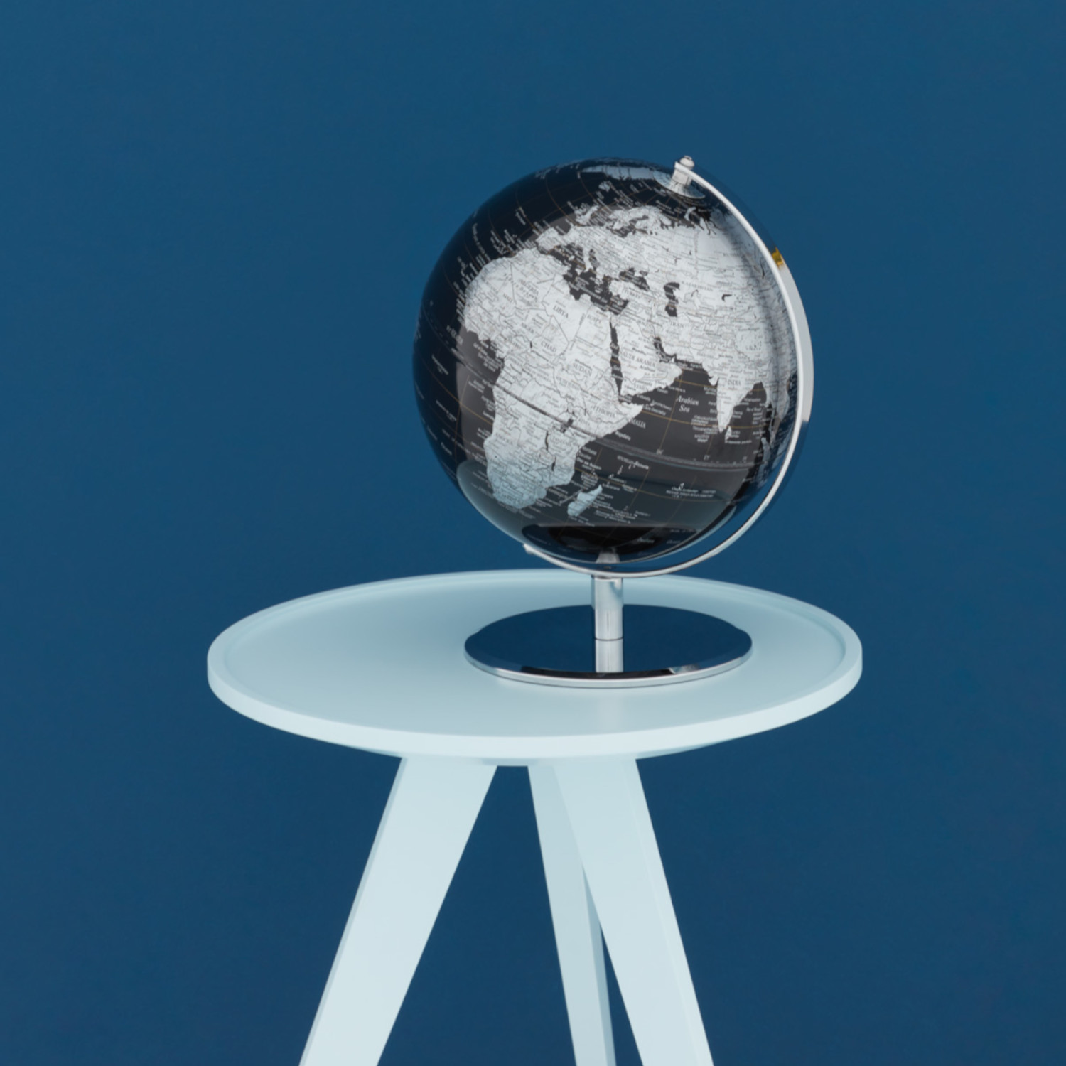 PLANET - Tischglobus 25cm, schwarz / silbern