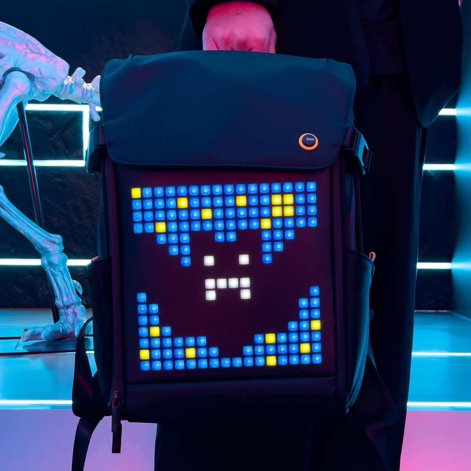 Divoom Backpack-M - Rucksack mit Pixel-Display