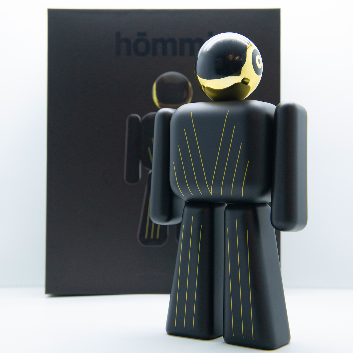 Atlas Sun Tux, big