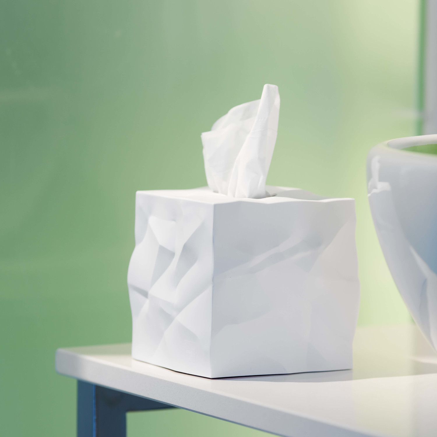 Facial Tissue Holders